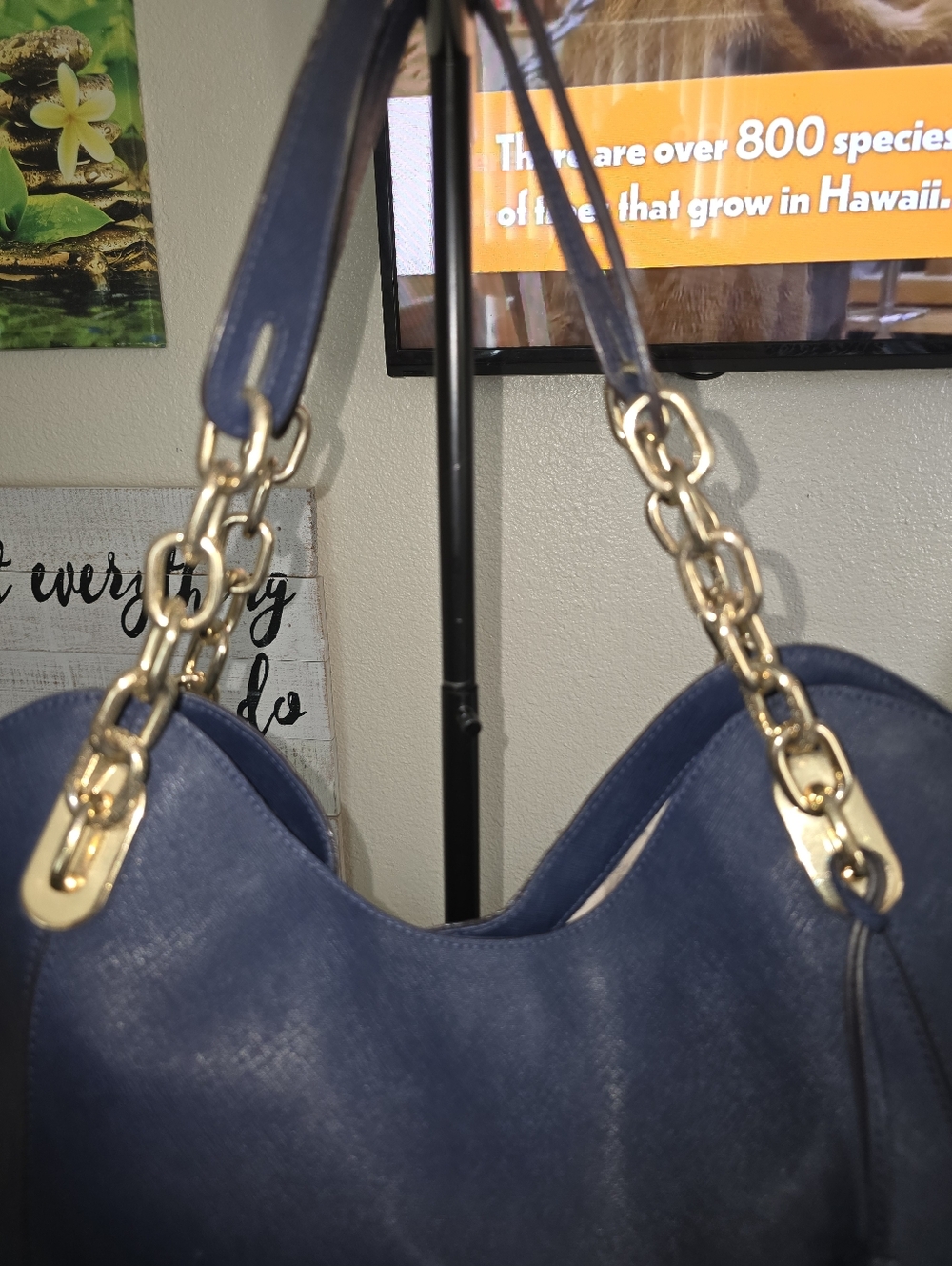 Michael Kors Navy Leather Lillie Shoulder Bag with Gold Hardware - Picture 2 of 10